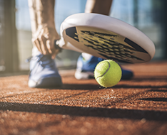 Paddel- und Tennisspieler Paddel- und Tennisspieler